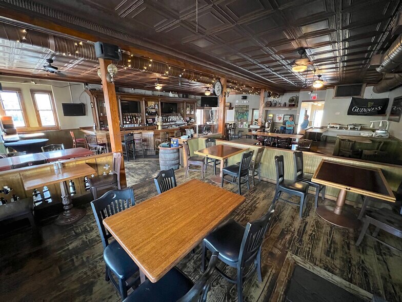 More Photos Of 5901 W Lawrence Ave, Chicago Freestanding For Sale
