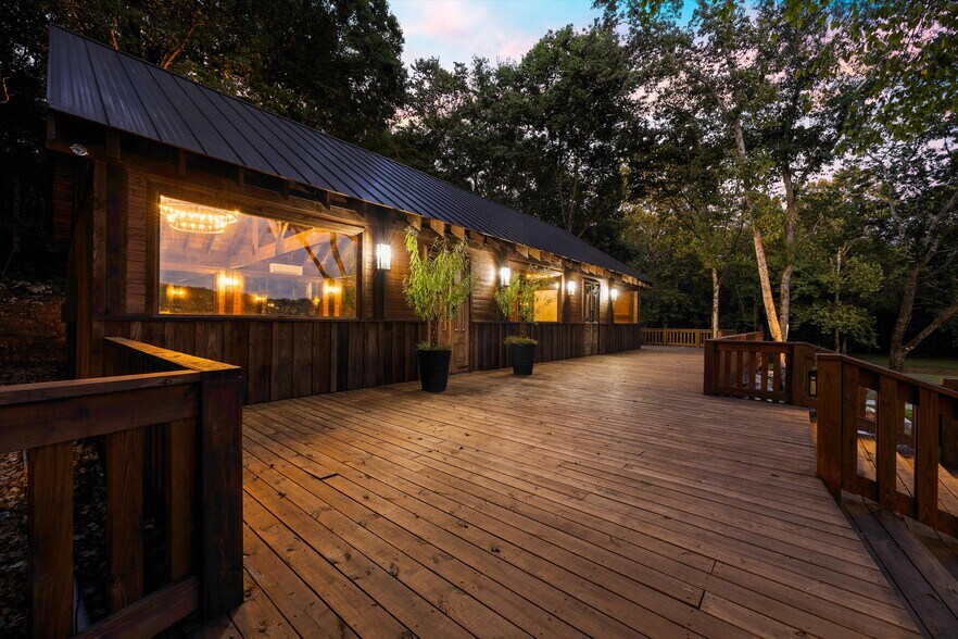 More Photos Of 4201 Pleasant Valley Rd, Union Grove Restaurant For Sale