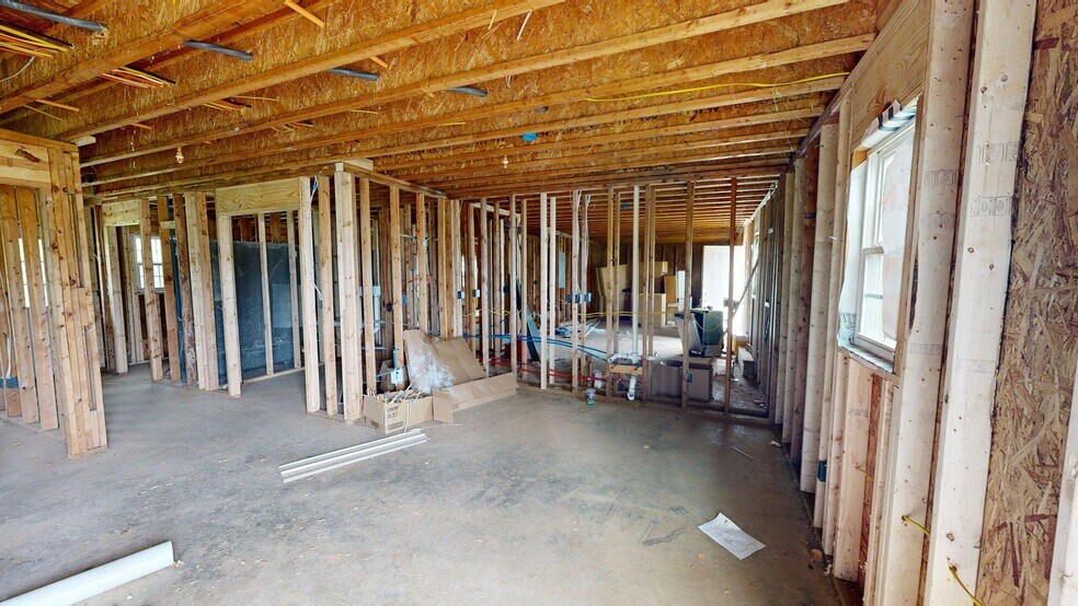 More Photos Of 57 Mill St, Cave Spring Multifamily For Sale