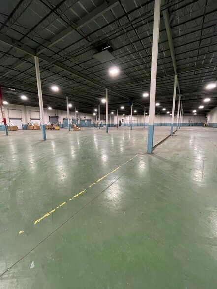 More Photos Of 800 S Ayersville Rd, Mayodan Manufacturing For Sale