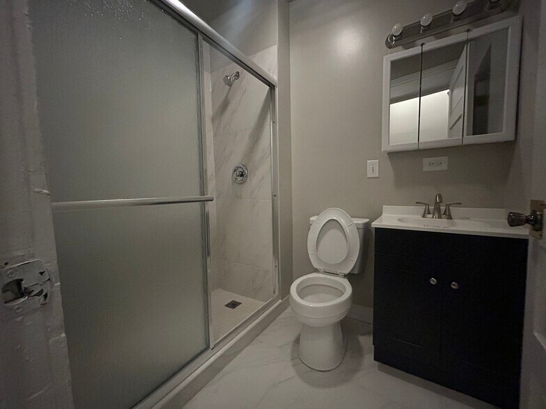 More Photos Of , Chicago Unknown For Sale