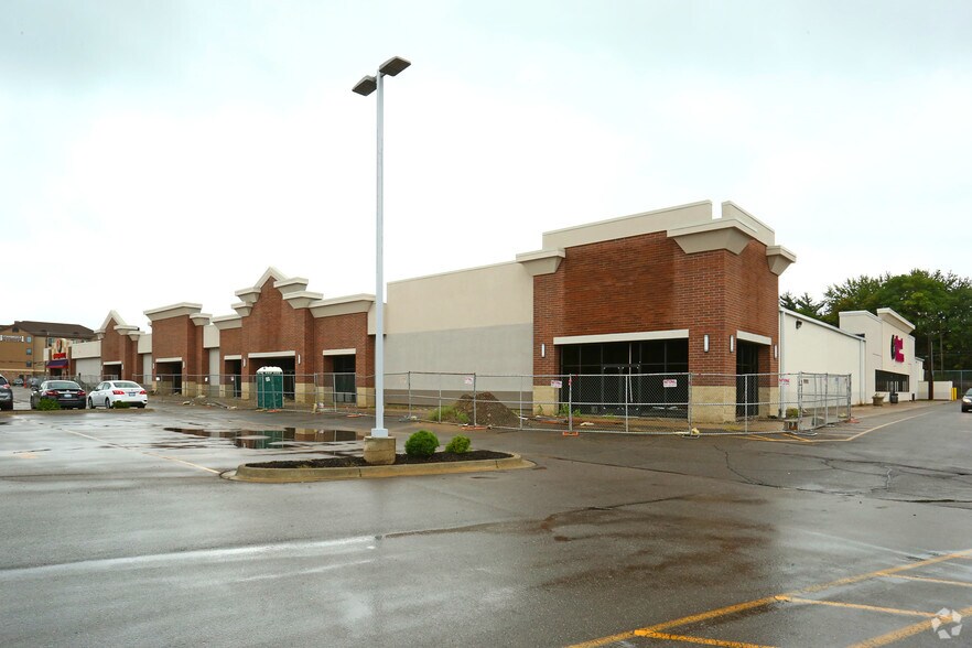 More Photos Of 24399-24411 Michigan Ave, Dearborn Freestanding For Lease