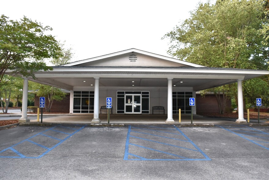 Primary Photo Of 727 Cox Creek Pky, Florence Healthcare For Sale