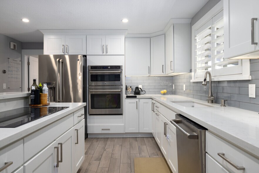 More Photos Of 270 E 5100 S, Washington Terrace Multifamily For Sale