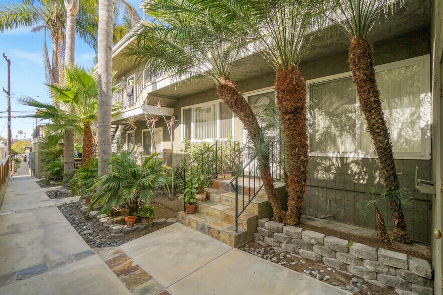 More Photos Of 221 Sheldon St, El Segundo Apartments For Sale