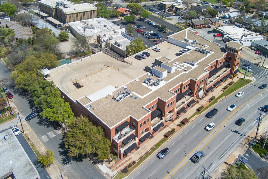 More Photos Of 3500 Jefferson St, Austin Office For Sale