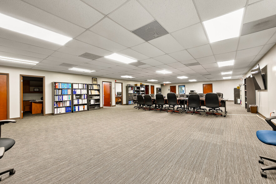 More Photos Of 2725 Center Pl, Melbourne Research And Development For Sale