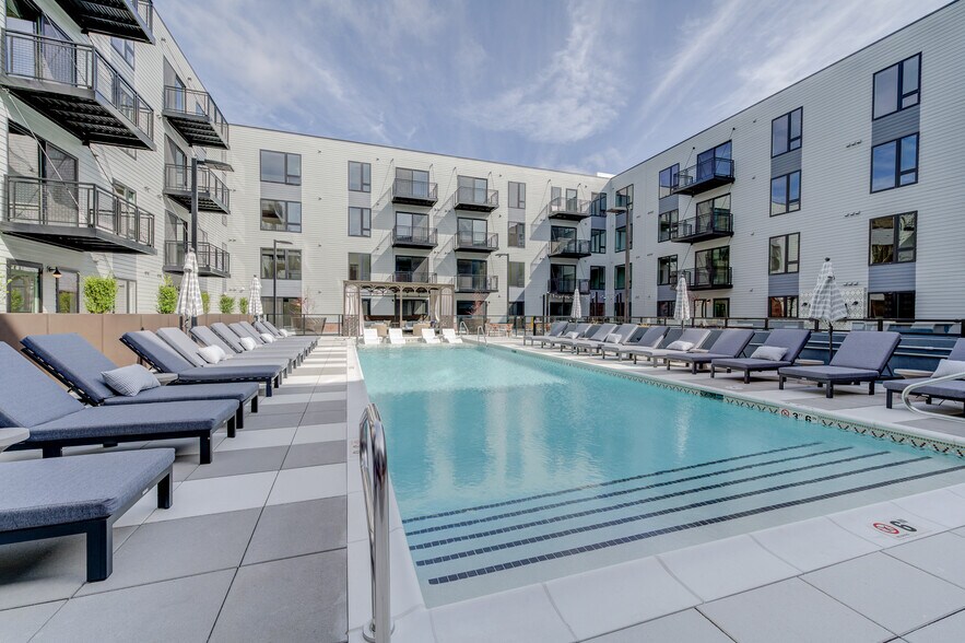 More Photos Of 416 N Kirkwood Rd, Kirkwood Apartments For Sale