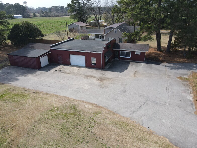 More Photos Of 7387 N West st, Falcon Flex For Lease