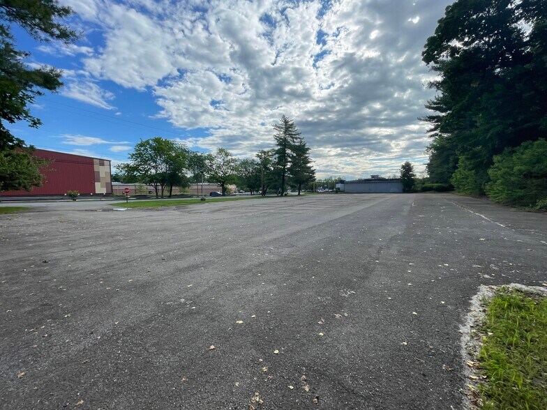 More Photos Of 7 Neptune Rd, Poughkeepsie Land For Lease