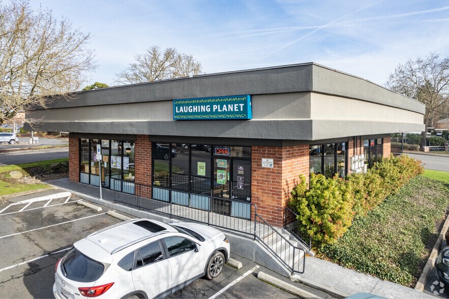 More Photos Of 405-605 NW Saltzman Rd, Portland Unknown For Lease