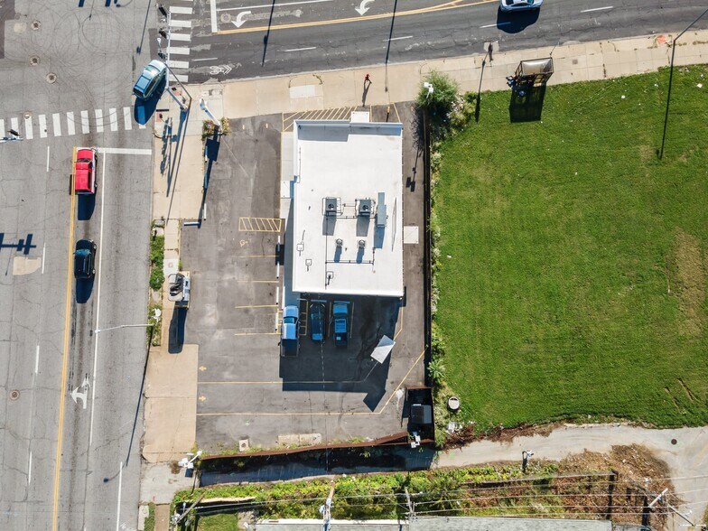 More Photos Of 1235 N Grand Blvd, Saint Louis Fast Food For Sale