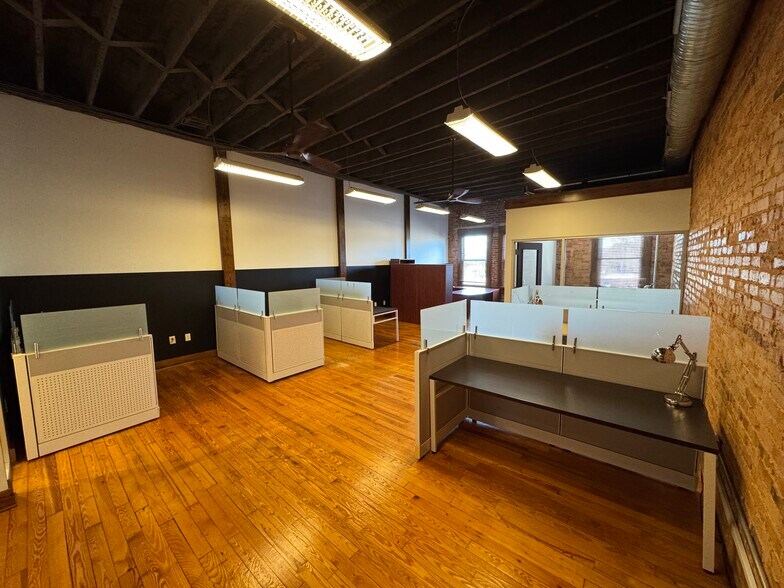 More Photos Of 222 N Main St, Mooresville Loft Creative Space For Lease