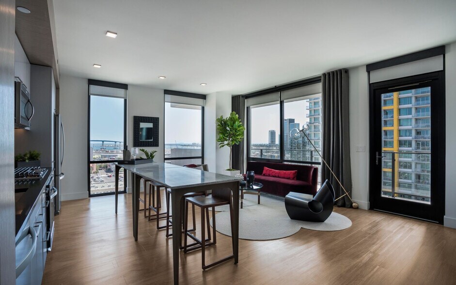 More Photos Of 1501 Island Ave, San Diego Apartments For Lease