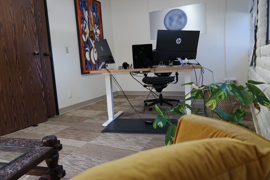 More Photos Of 19837 Lake Chabot rd, Castro Valley Office For Sale