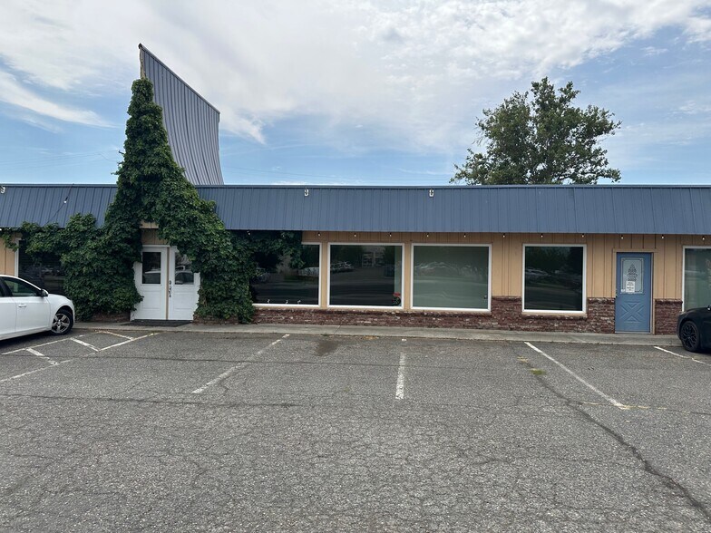 Primary Photo Of 1177 Lee Blvd, Richland General Retail For Lease