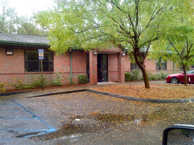 More Photos Of 1949 Commonwealth Ln, Tallahassee Office For Sale