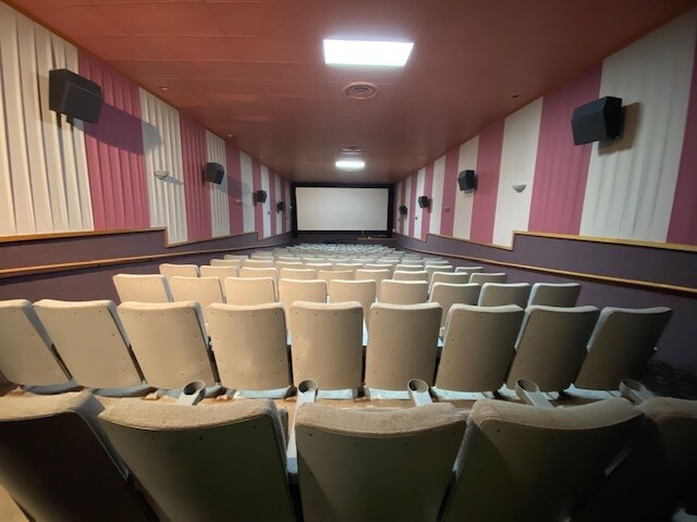 More Photos Of 1601 6th Ave, Stevens Point Freestanding For Sale