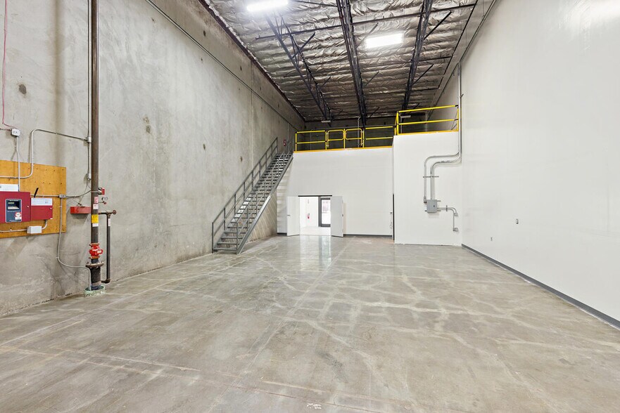 More Photos Of 164 Camino Oruga, Napa Warehouse For Lease