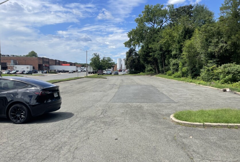 More Photos Of 4001 Wheeler Ave, Alexandria Land For Lease