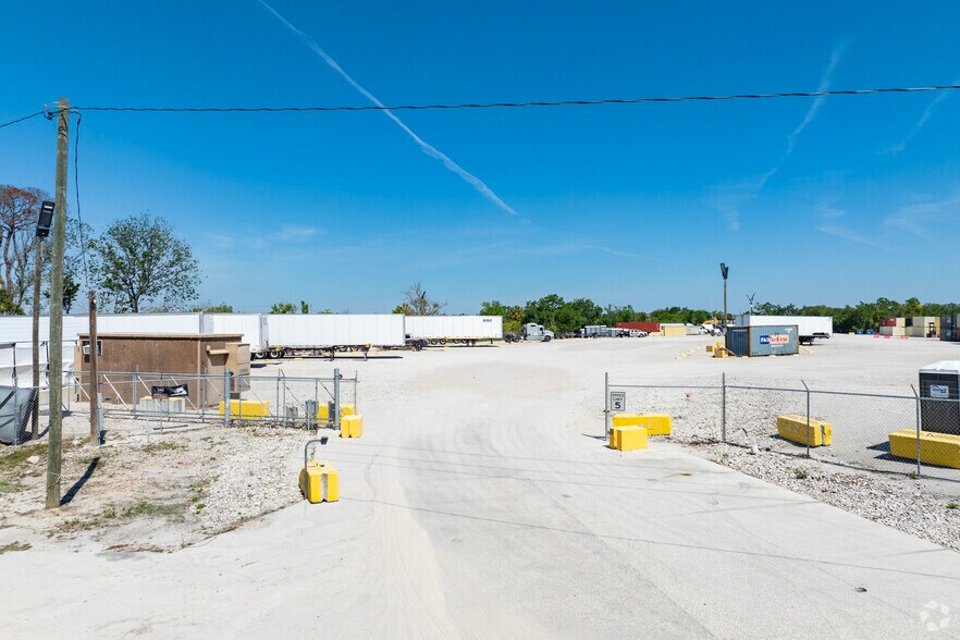 More Photos Of 4810 S 12th Ave, Tampa Land For Lease