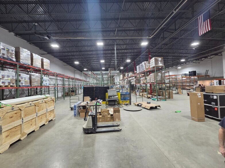 More Photos Of 2116 Mint Dr, Lansing Warehouse For Sale