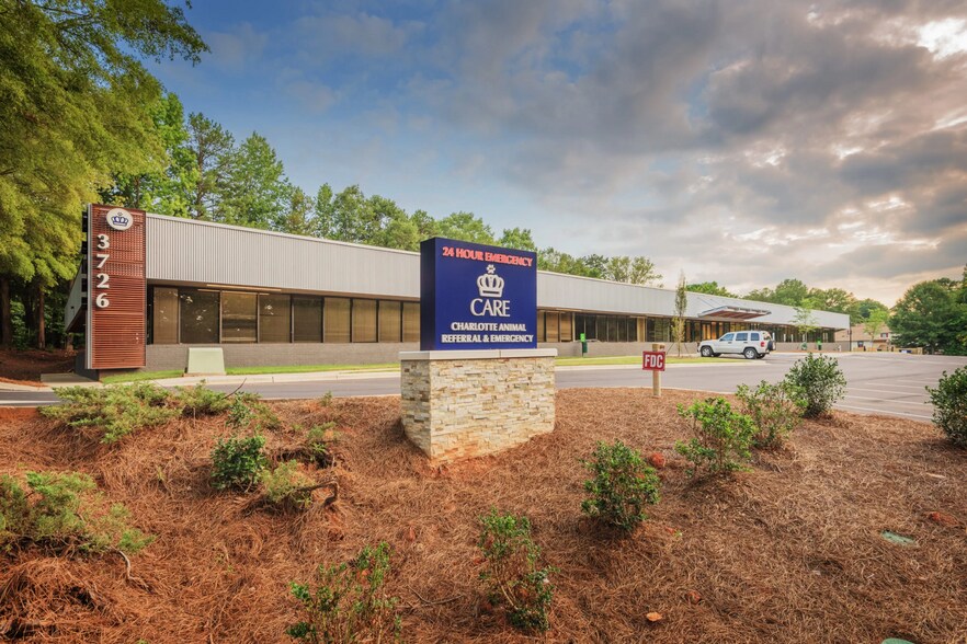 More Photos Of 3726 Latrobe Dr, Charlotte Office For Sale