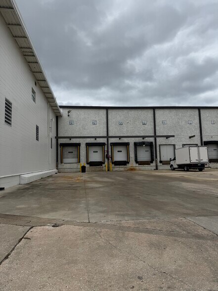 More Photos Of 6422 Harney Rd, Tampa Refrigeration Cold Storage For Lease