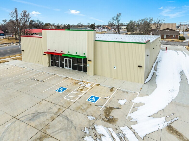 More Photos Of 312 W Carthage St, Meade Freestanding For Lease