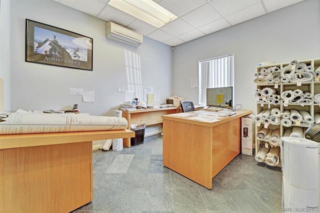 More Photos Of 1990 S Santa Fe Ave, Vista Freestanding For Lease