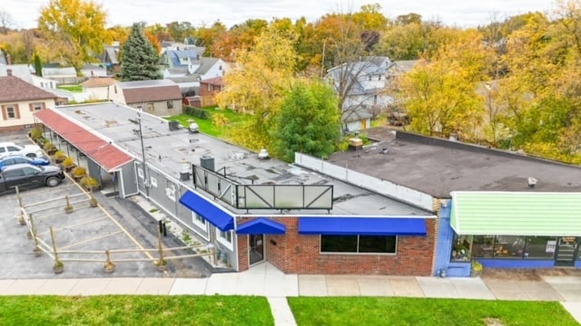 More Photos Of 6908 Buffalo Ave, Niagara Falls Hotel For Lease