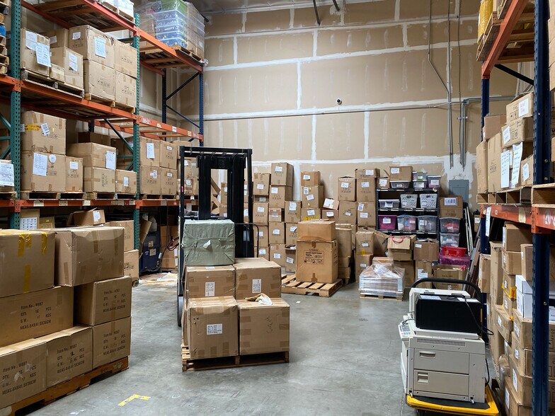 More Photos Of 12335 World Trade Dr, San Diego Research And Development For Sale