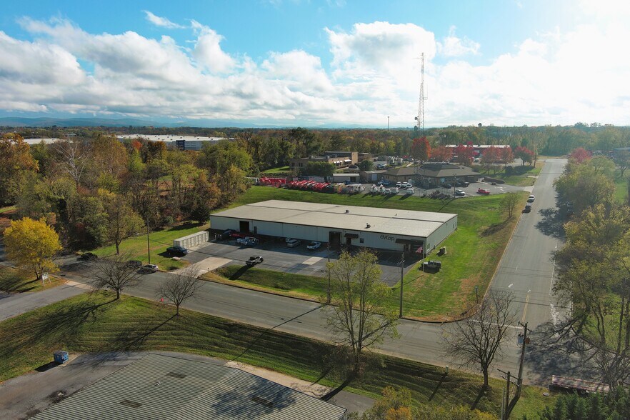 More Photos Of 919 Eldridge Dr, Hagerstown Manufacturing For Sale