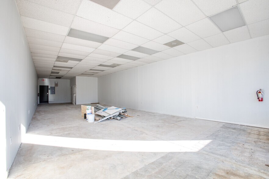 More Photos Of 860 Heckle Blvd, Rock Hill Unknown For Lease