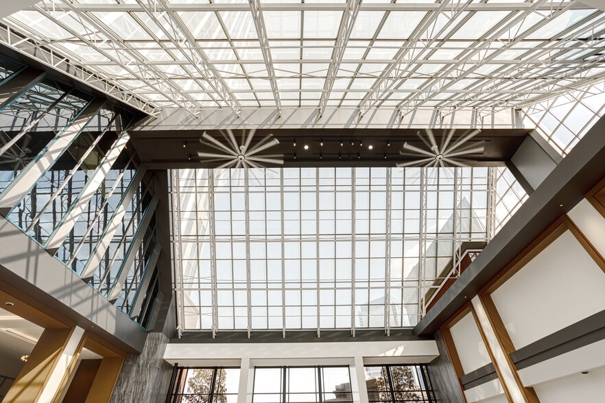 More Photos Of 333 Commerce St, Nashville Loft Creative Space For Lease