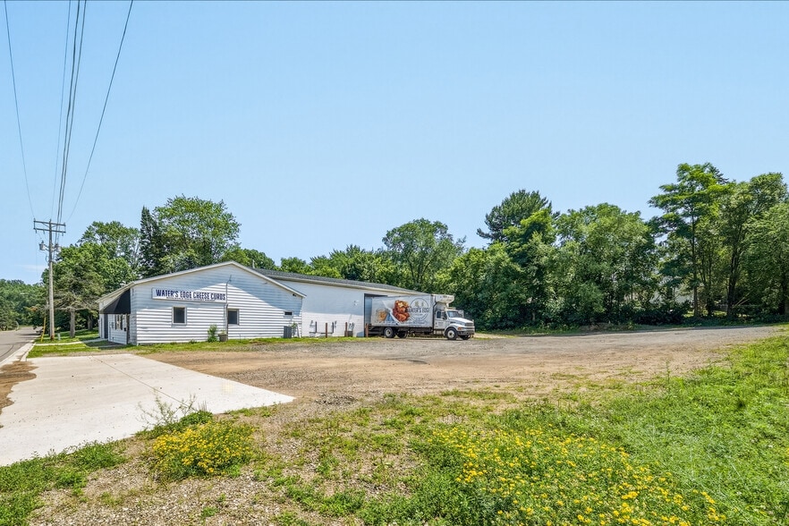 More Photos Of 15 E Walnut St, Chippewa Falls Industrial For Sale