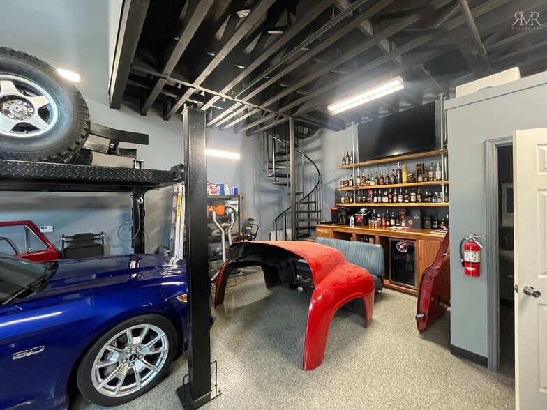 More Photos Of 1435 FM 1463 Rd, Katy Showroom For Sale