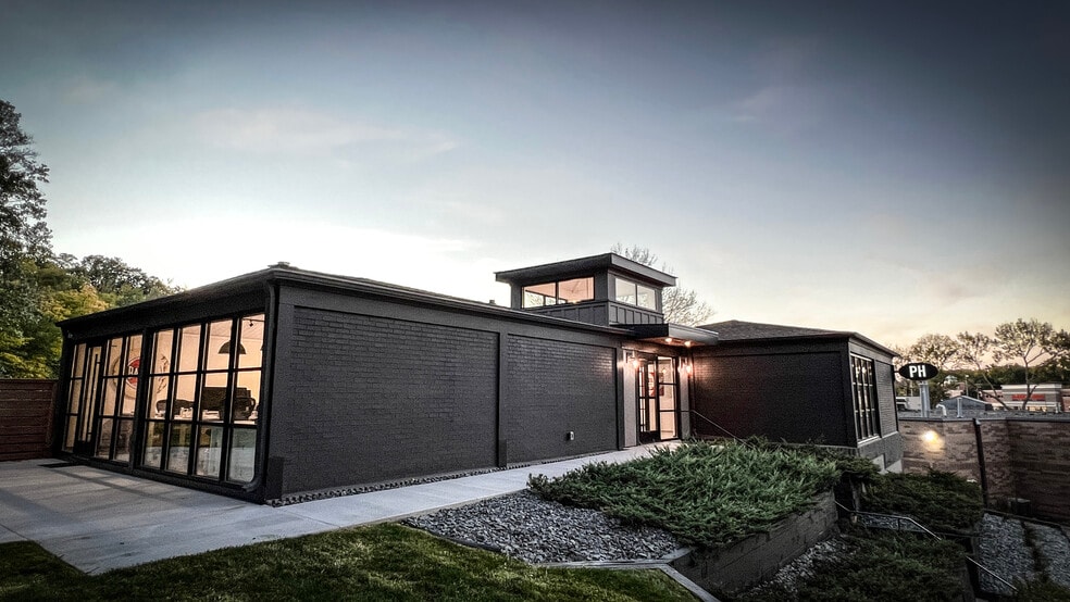 More Photos Of 13815 Ridgedale Dr, Hopkins Office For Sale