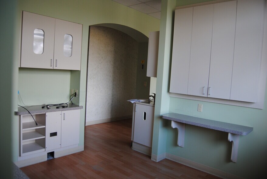 More Photos Of 20566 Main st, Jackson Medical For Lease