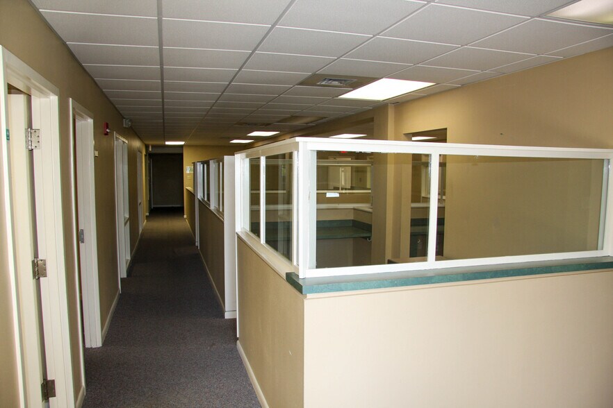 More Photos Of 1301 Government St, Pensacola Flex For Sale