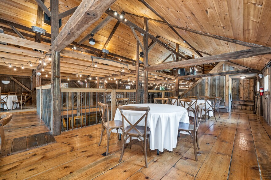 More Photos Of 521 Calef Hwy, Epping Specialty For Sale