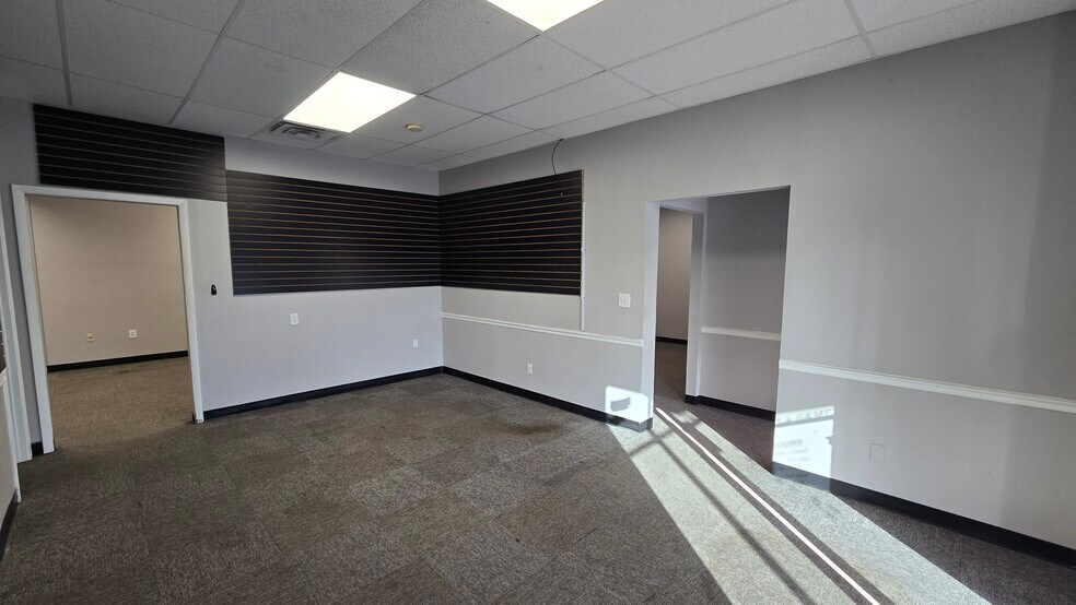 More Photos Of 5720 Gall Blvd, Zephyrhills Office For Lease