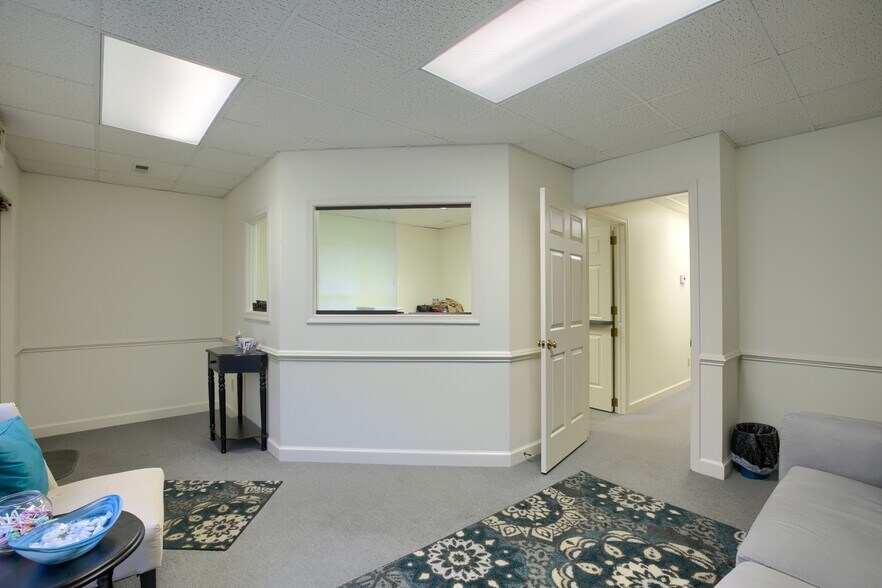 More Photos Of 7188-7196 Chapman Dr, Hayes Office For Sale