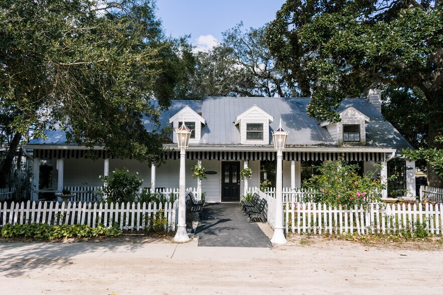 More Photos Of 160 Nix Boat Yard Rd, Saint Augustine Restaurant For Sale