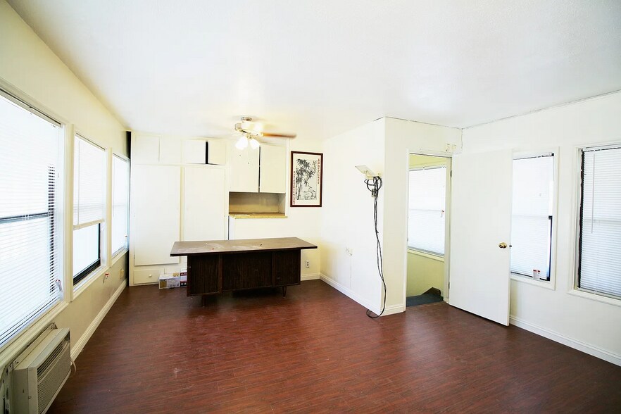 More Photos Of 250 E Garvey Ave, Monterey Park General Retail For Sale