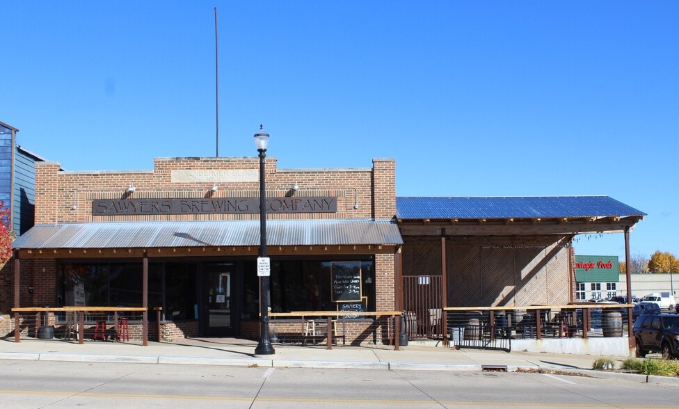 More Photos Of 4574 Dowling St, Montague Freestanding For Sale