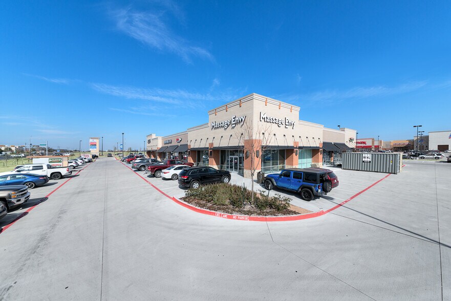 More Photos Of 1630 N US-77 Hwy, Waxahachie Unknown For Sale