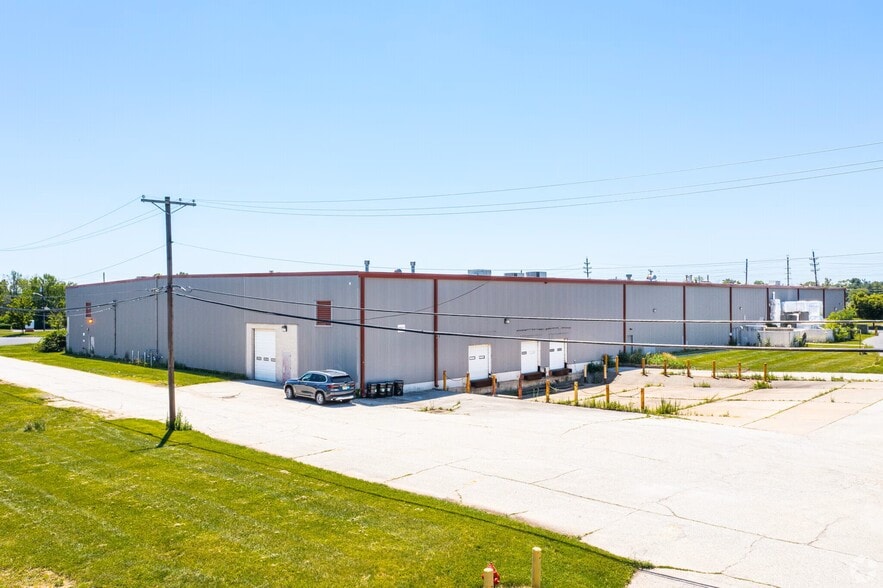 More Photos Of 302 Commerce Square Blvd, Burlington Warehouse For Sale