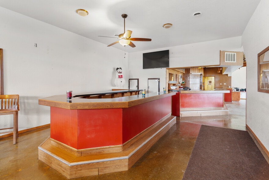 More Photos Of 219 E Main St, Bannister General Retail For Sale