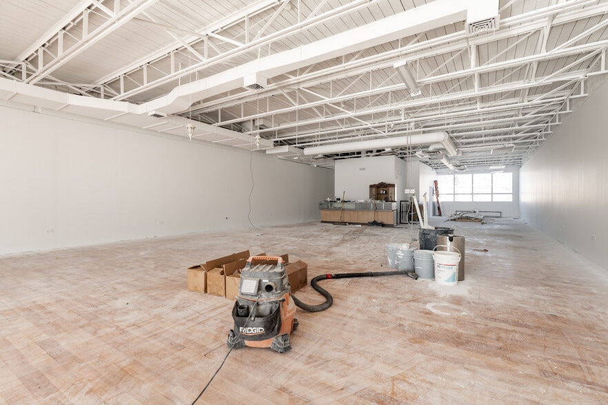 More Photos Of 10552-10554 82nd Ave NW, Edmonton Storefront For Lease